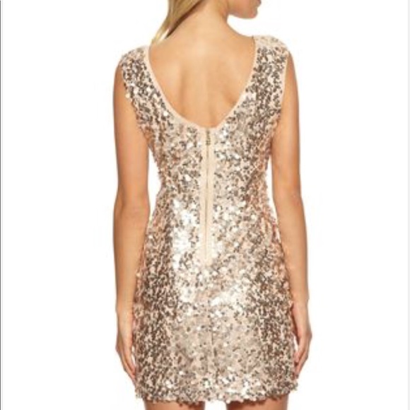 🔥🔥🌟GUESS: Bachelorette-style Cocktail Dress! - Picture 2 of 8
